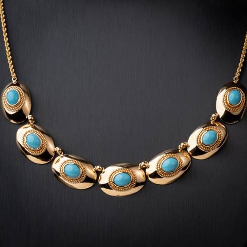 عقد ذهب عيار 21