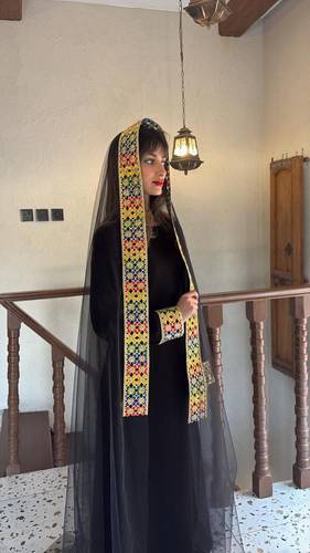 جلابيه يوم التأسيس بتطريز على الشال فاخر