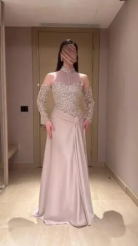 فستان سهرة تفته حرير المزين بالكلفه مطرزه من ROSE FASHION 