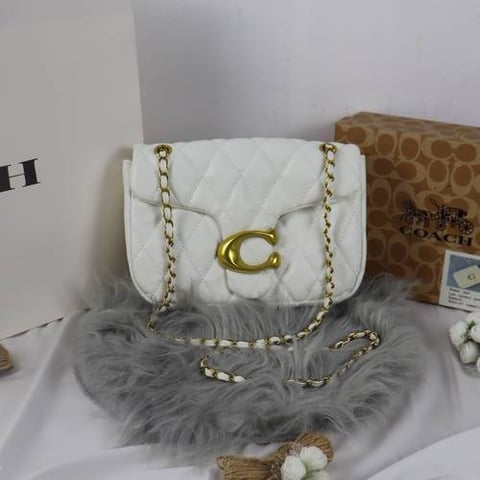 شنط نسائية ماركة كوتش