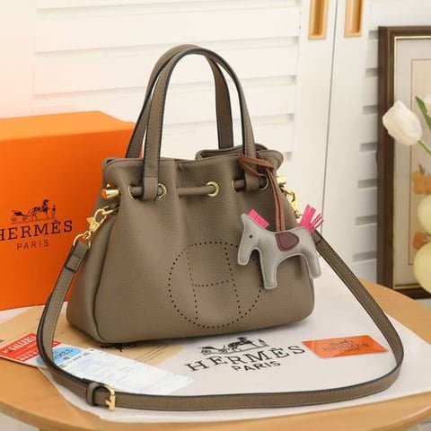 شنطة نسائية ماركة هرمز