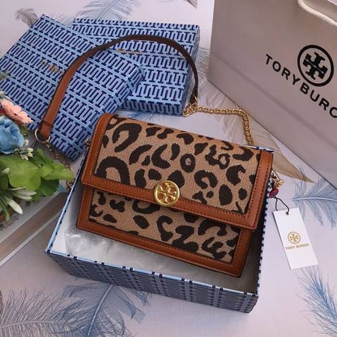 شنطة يد نسائية ماركة توري بورش