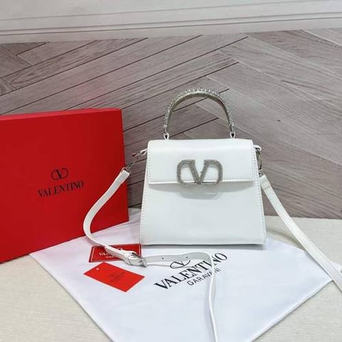 شنطة نسائية ماركة فالنتينو