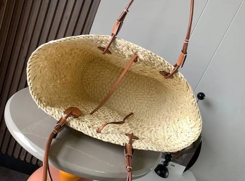 شنطة نسائية ماركة لوي