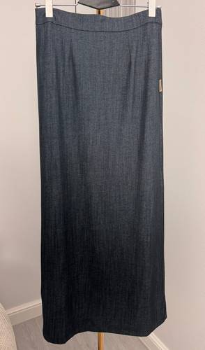 تنورة طويلة