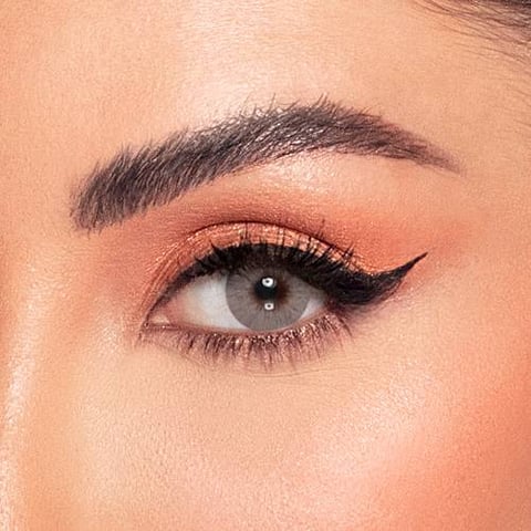 عدسات ملونة من امارا - جنتل جراي