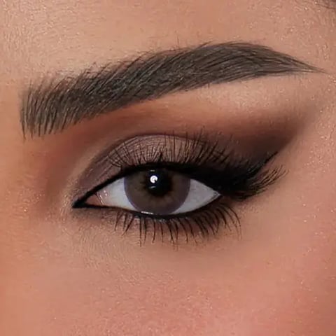 عدسات ملونة من امارا - سانست