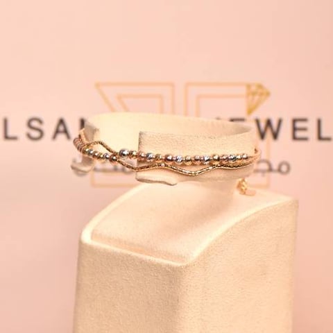 سوارة واقفة عيار 18