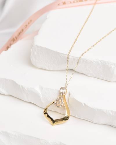 عقد عيار 18