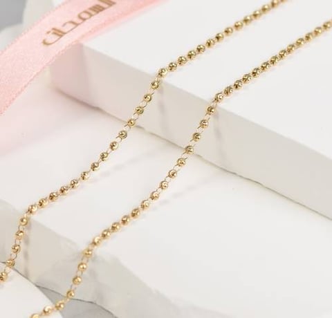 تشوكر  عيار 18