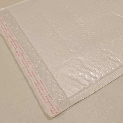 White bubble wrap envelope pack