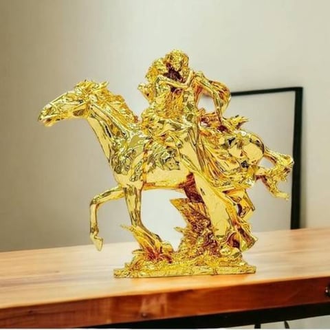 تحفه شكل الفارس 48x48x15 سم - ذهبي