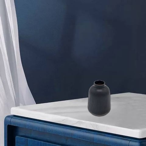 فازة اسود