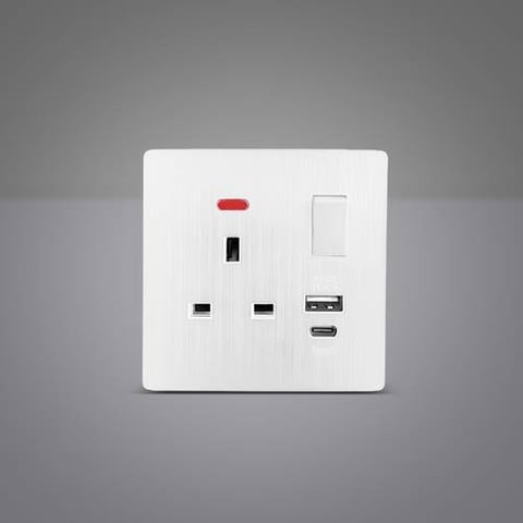 فيش كهرباء ثلاثي 13 امبير مع منفذ USB+Type C باللون الأبيض فيكتوري شامبين