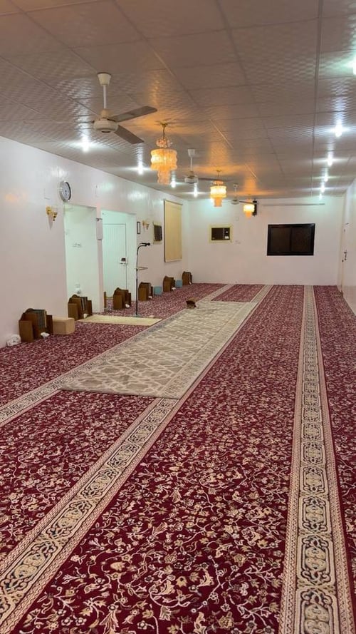 تغيير سجاد مسجد عايض القحطاني