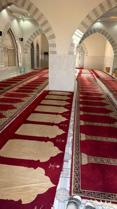 تغيير سجاد جامع منابر الصالحين بالصبيحي