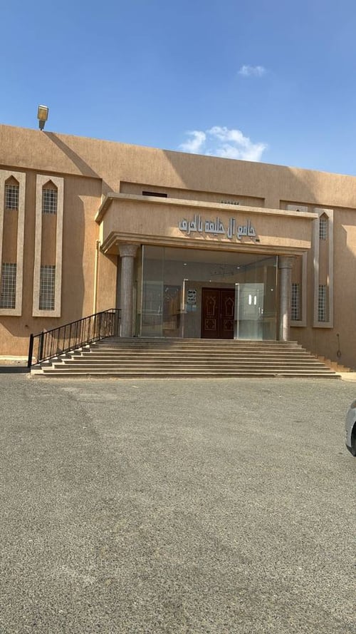 تغيير سجاد جامع آل خليفة بالحرف
