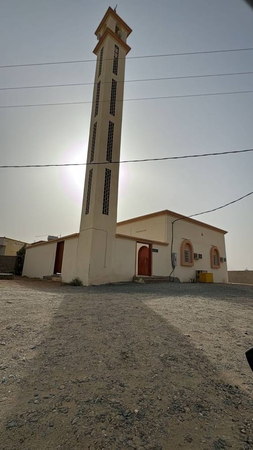 صيانة وتغيير سجاد مسجد سند سعيد بالنقيع