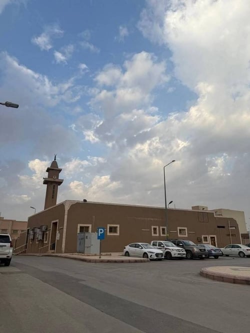 جامع الأمير سلطان بن عبد العزيز بحي العريجاء