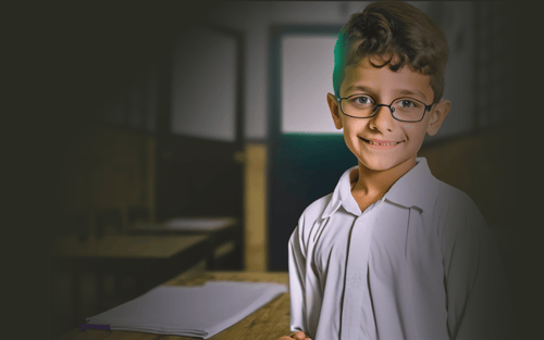 نايف يتيم الأب عمره 6 سنوات