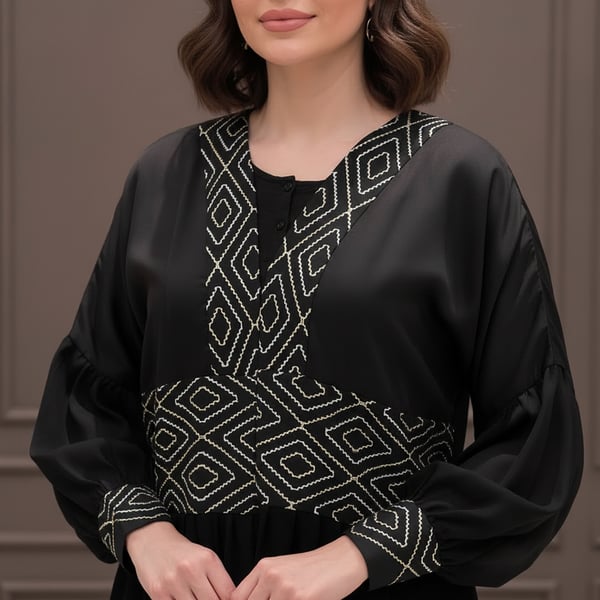 كارديجان طويل أسود بتطريزات راقية وتصميم عصري صورة 1