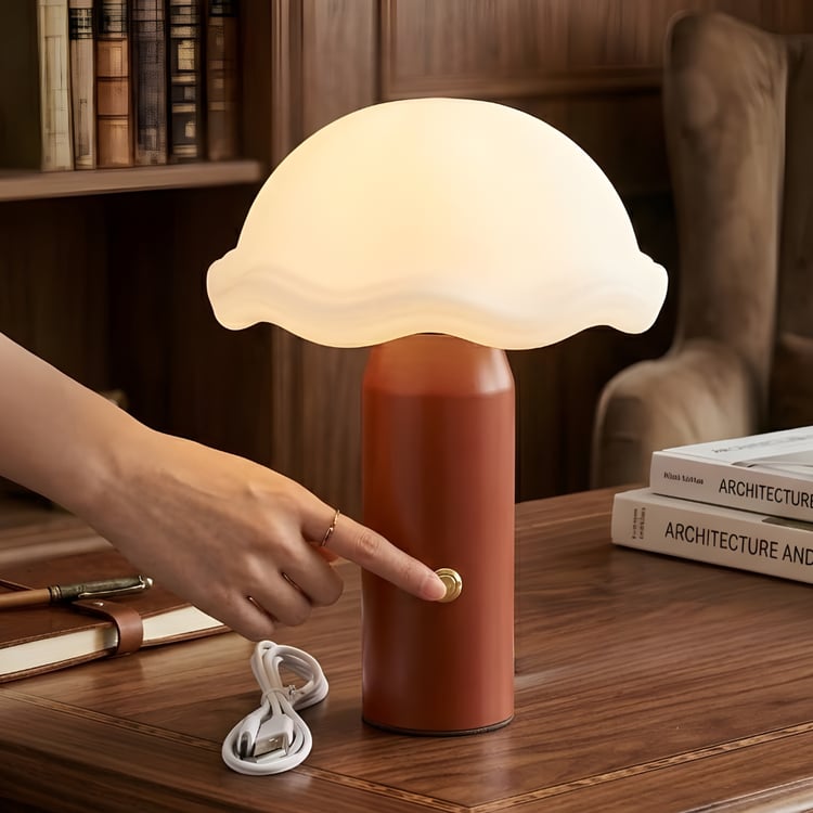 اباجورة LED بشكل فطر بلون أحمر – تصميم عصري لإضاءة الطاولات وغرف النوم