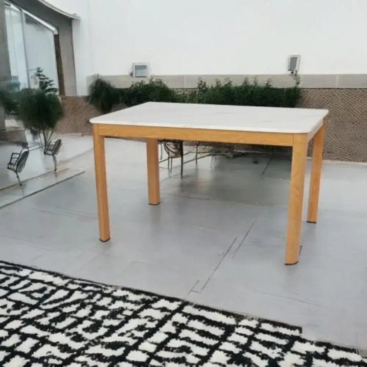 طاوله طعام حديثة فاخرة 
