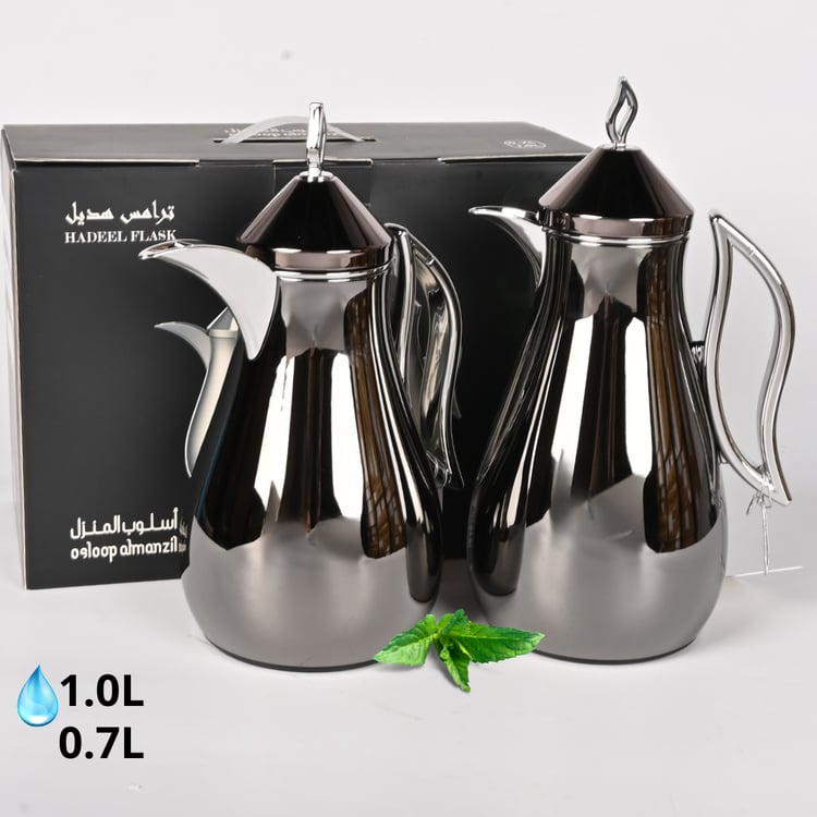 طقم ترامس هديل ستانلس استيل سعة 0.7 و1.0 لتر لون أسود نيكل – ترامس ضيافة أنيقة مقاومة للصدأ لحفظ القهوة والشاي ساخنة لفترة طويلة 