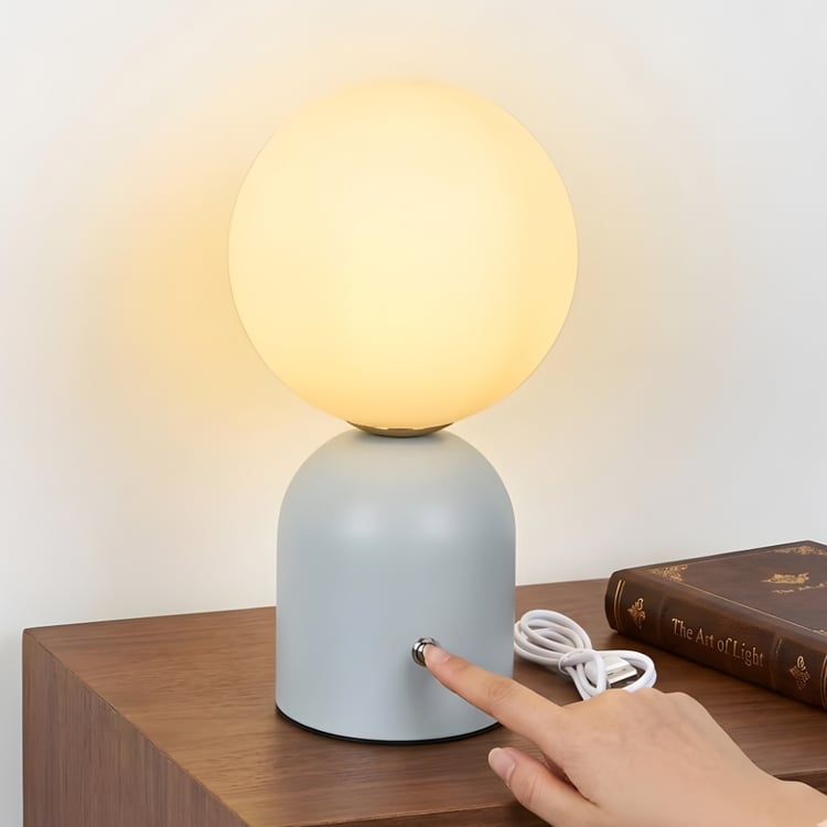 اباجورة رأس كروي LED قابلة للشحن لون رمادي – إضاءة متعددة للمساحات الصغيرة