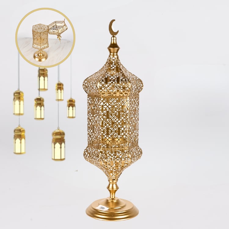 فانوس رمضان حديد ذهبي 61 سم – مناسب للشموع والديكور الرمضاني