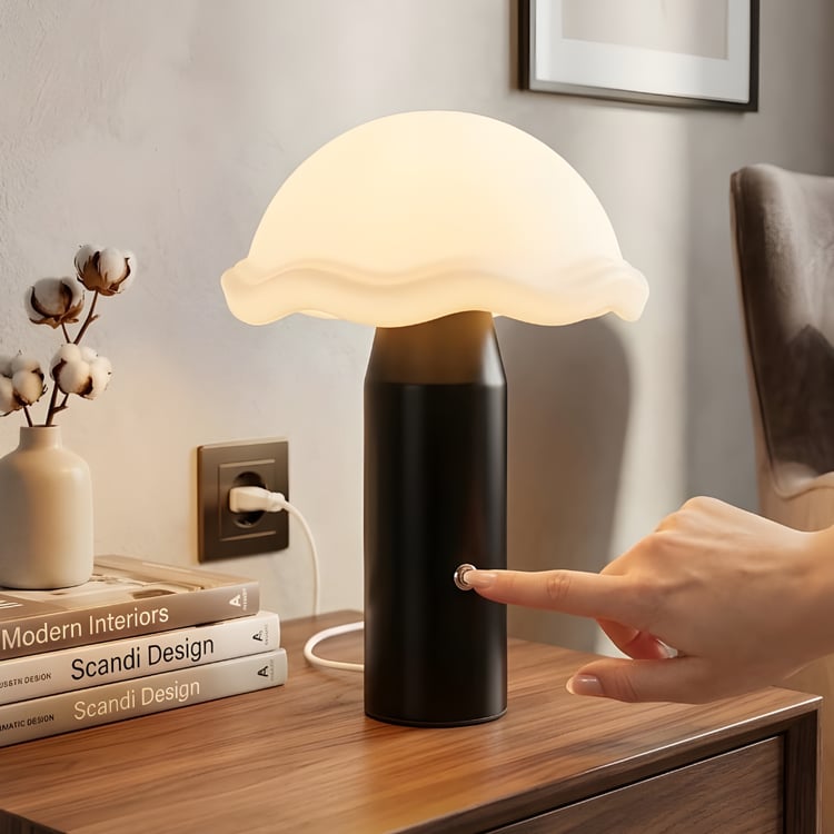اباجورة LED بشكل فطر بلون أسود – تصميم عصري لإضاءة الطاولات وغرف النوم