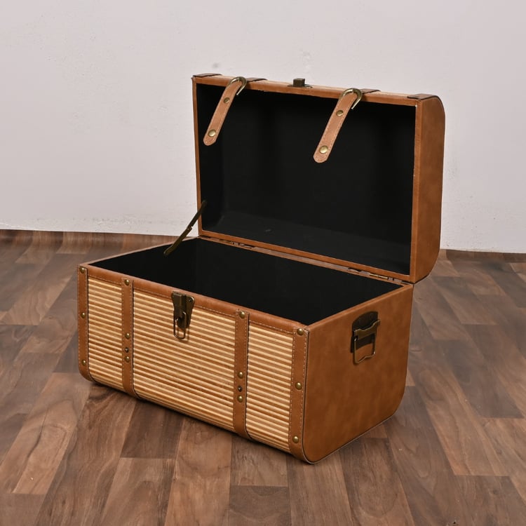 صندوق سجاد خشب ملبس جلد بني مع بيج 48×31.5×31 سم مستطيل – صندوق تخزين وتنظيم كلاسيكي فاخر للمفروشات والبطانيات والسجاد 
