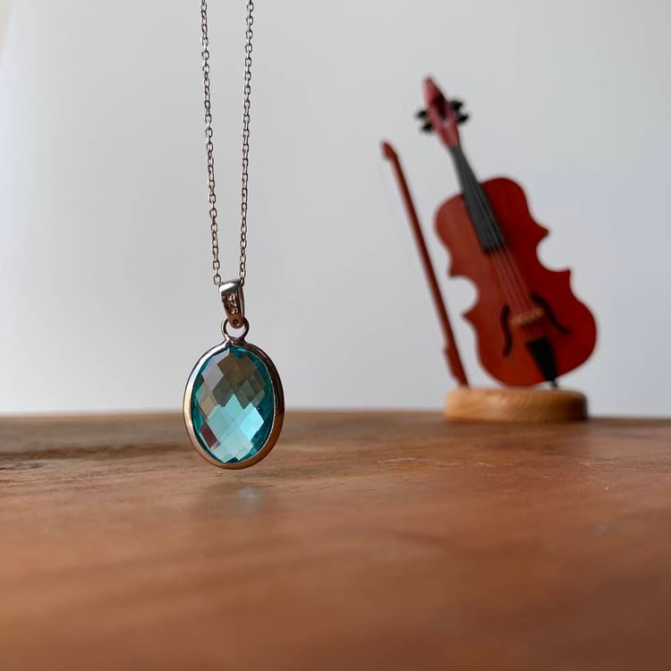 متجر الحلي | سلسلة حجر أكوامارين المائي Trinkets boutique - Aquamarine