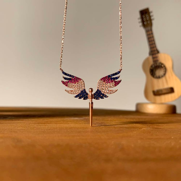 متجر الحلي | سلسلة الملاك ، ملونTrinkets boutique -The angel necklace