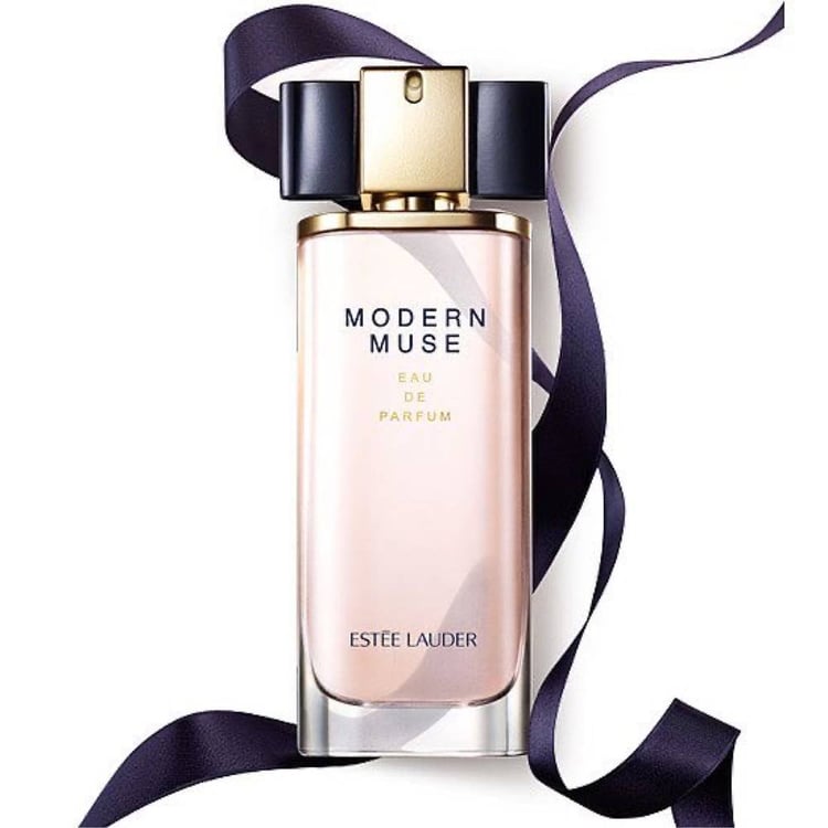 عطر مودرن ميوز من استي لودر للنساء