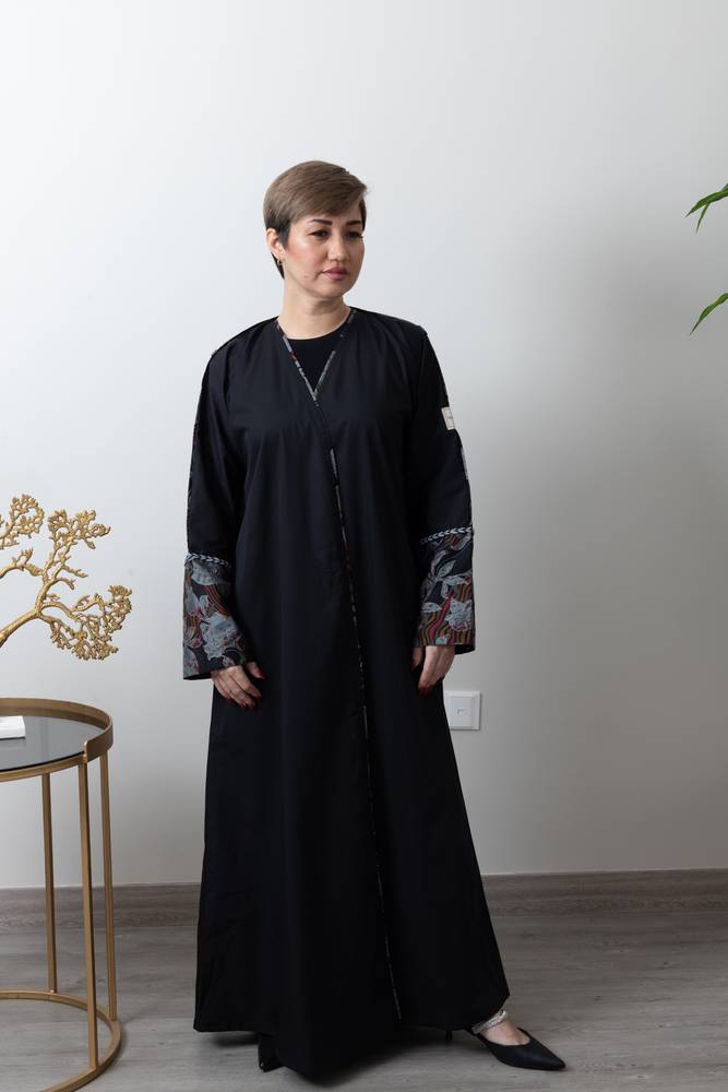 عباية عملية من الكتان أن