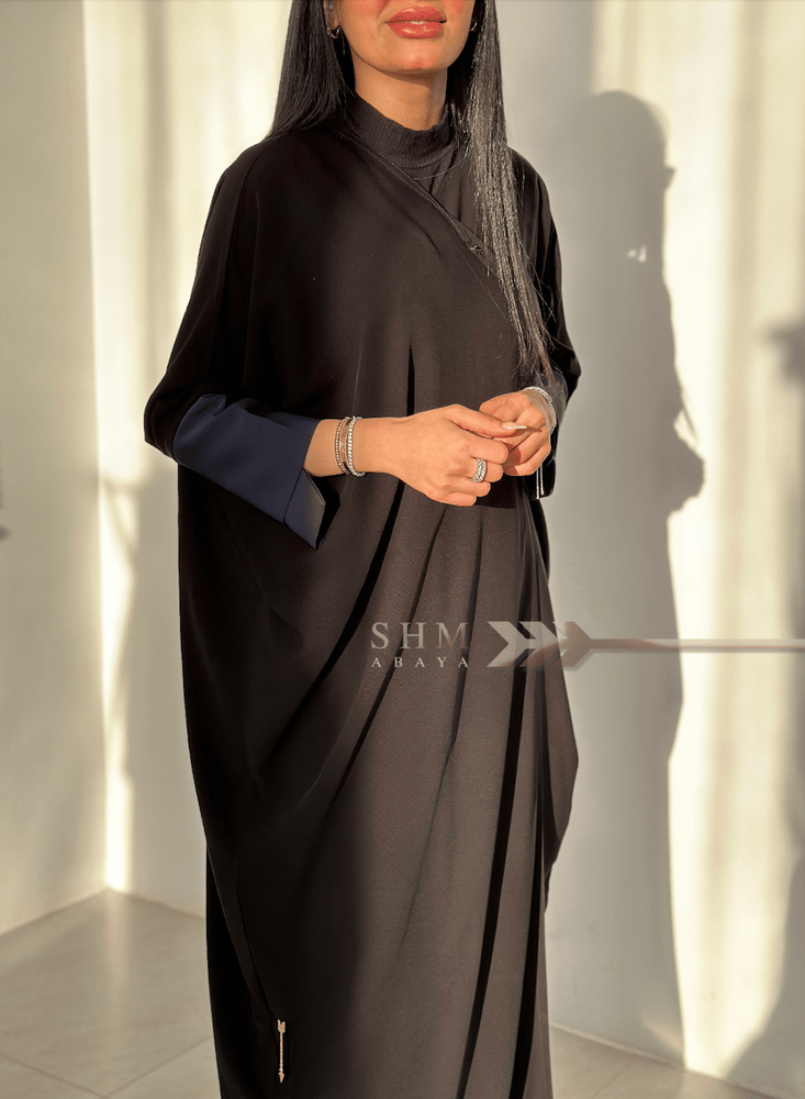 عباية نص بشت اسود