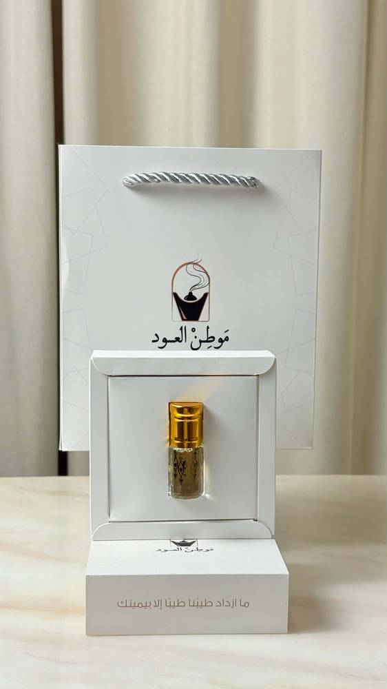 دهن لذر من موطن العود