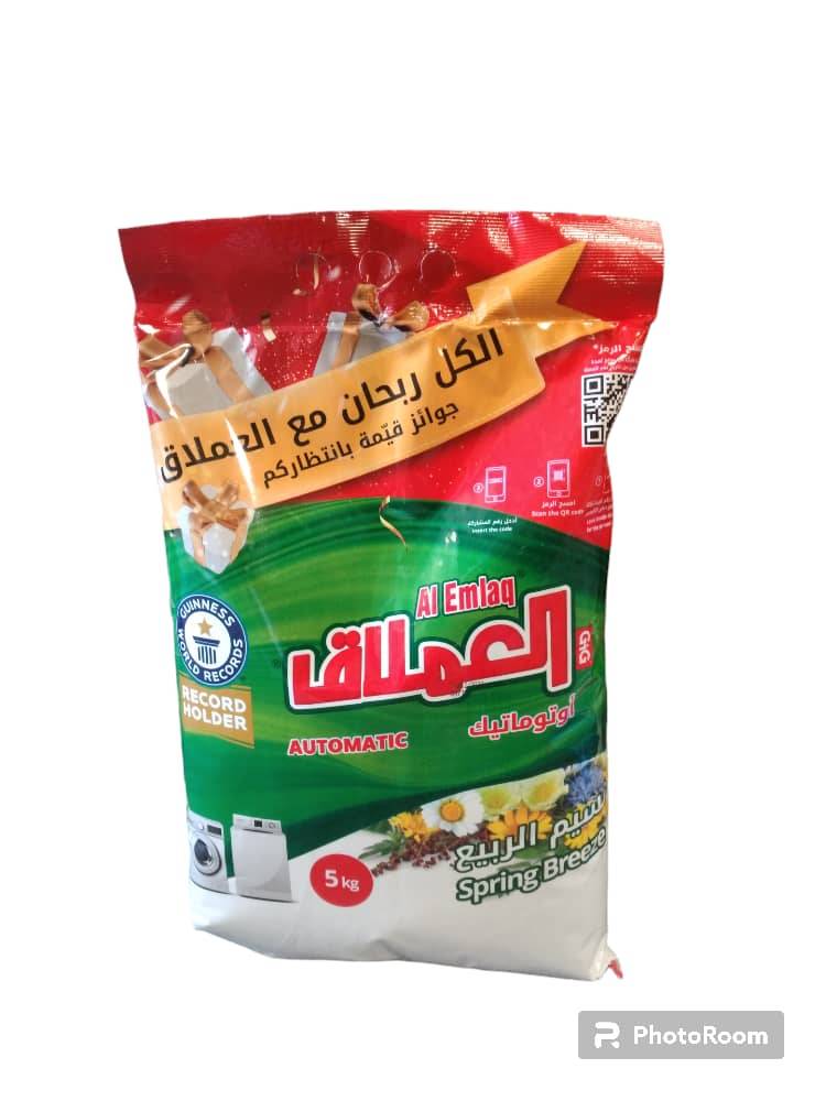 مسحوق غسيل العملاق نسيم الربيع