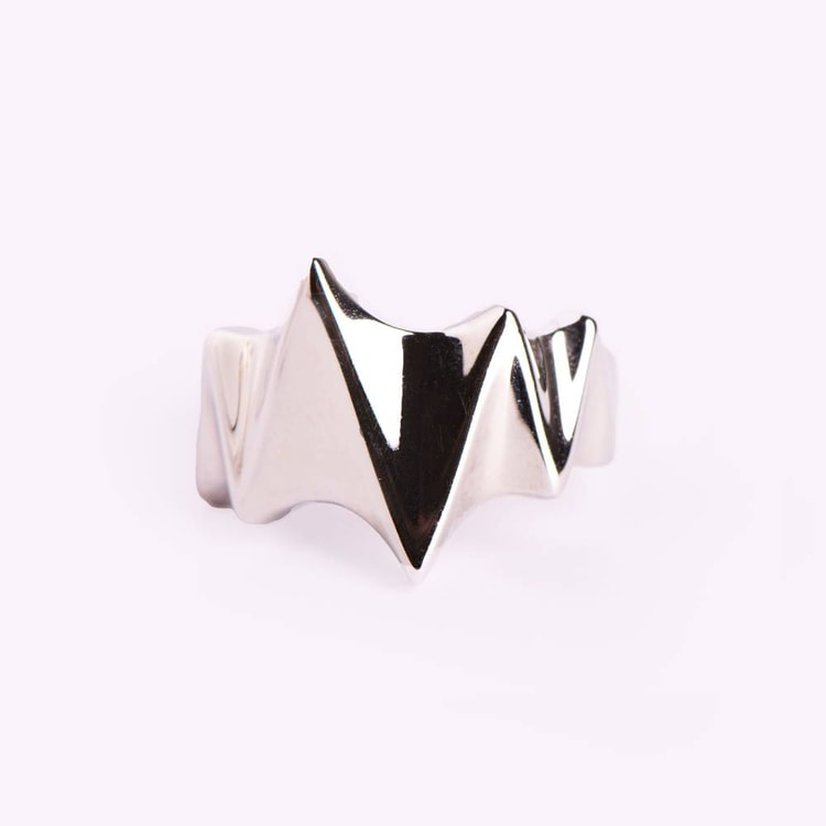 متجر الحلي | خاتم فضة مُعَروج  Trinkets boutique - Serpentine silver r