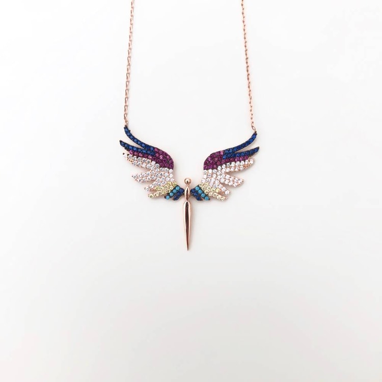 متجر الحلي - سلسلة الملاك ، قوس قزح Trinkets boutique - The angel neck