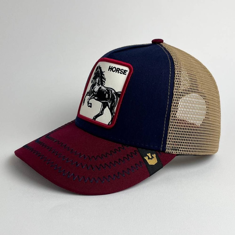 Cap On Map | HORSE