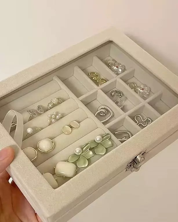 Accessory Organizer