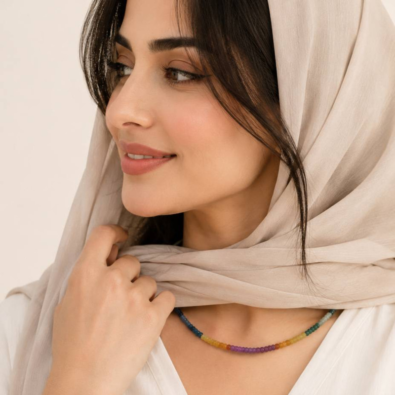 عقد أحجار متعدد الألوان الطبيعي