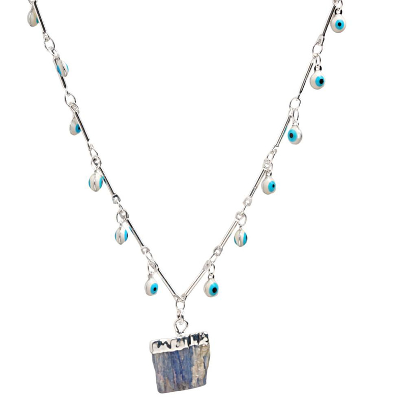 سلسال كينايت طبيعي وصدف( Natural kyanite )