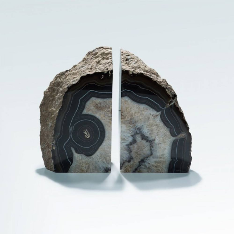 عقيق(SURROUNDED)