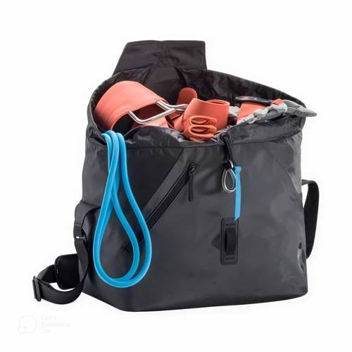 BLACK DIAMOND GYM 35L GEAR BAG BLACK