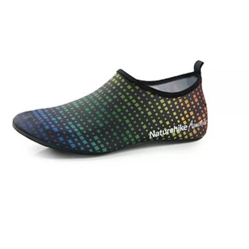 BEACH SHOES
