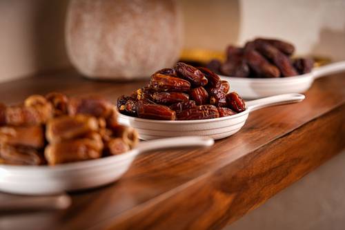 Poly Bag of Dates (1kg) 
