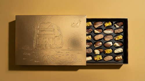 Qasr Alfarid Box - Saudi Delight Selection